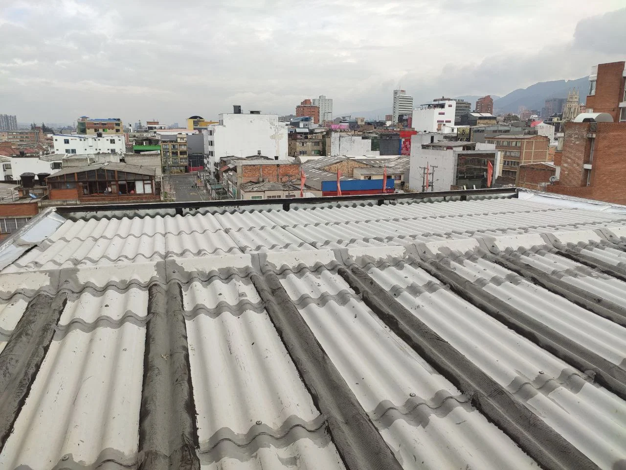 Cubierta metálica para patio en Bogotá