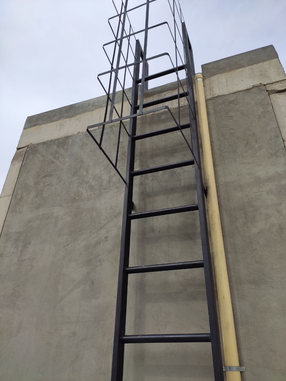Escalera de gato Chapinero | Comando Construcciones