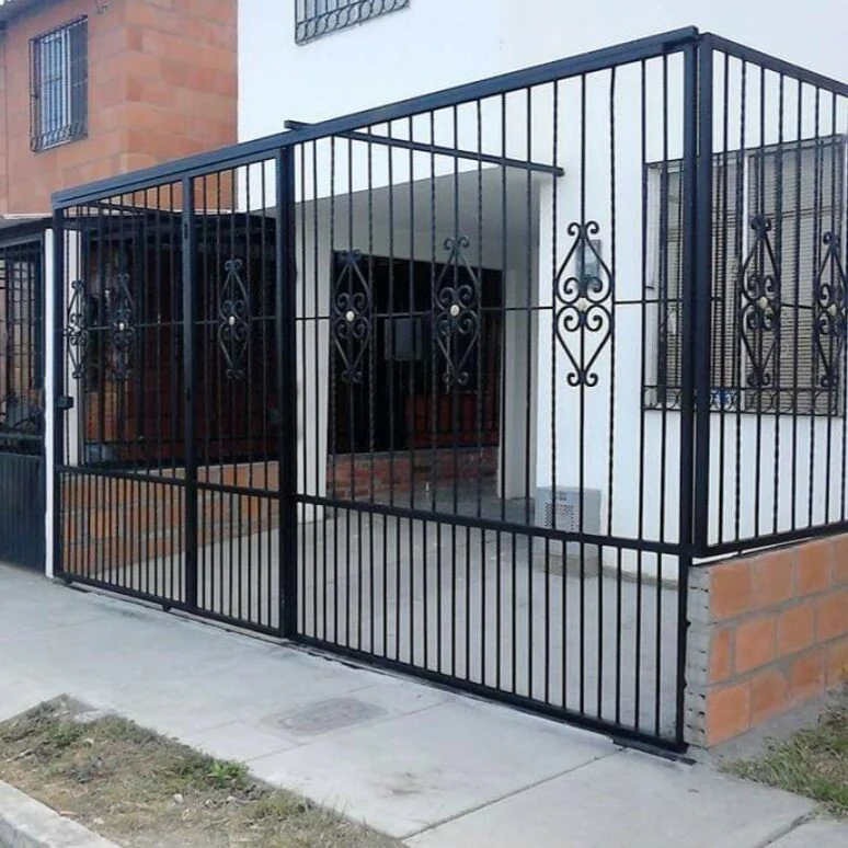 Diseño de reja metálica moderna — Comando Construcciones
