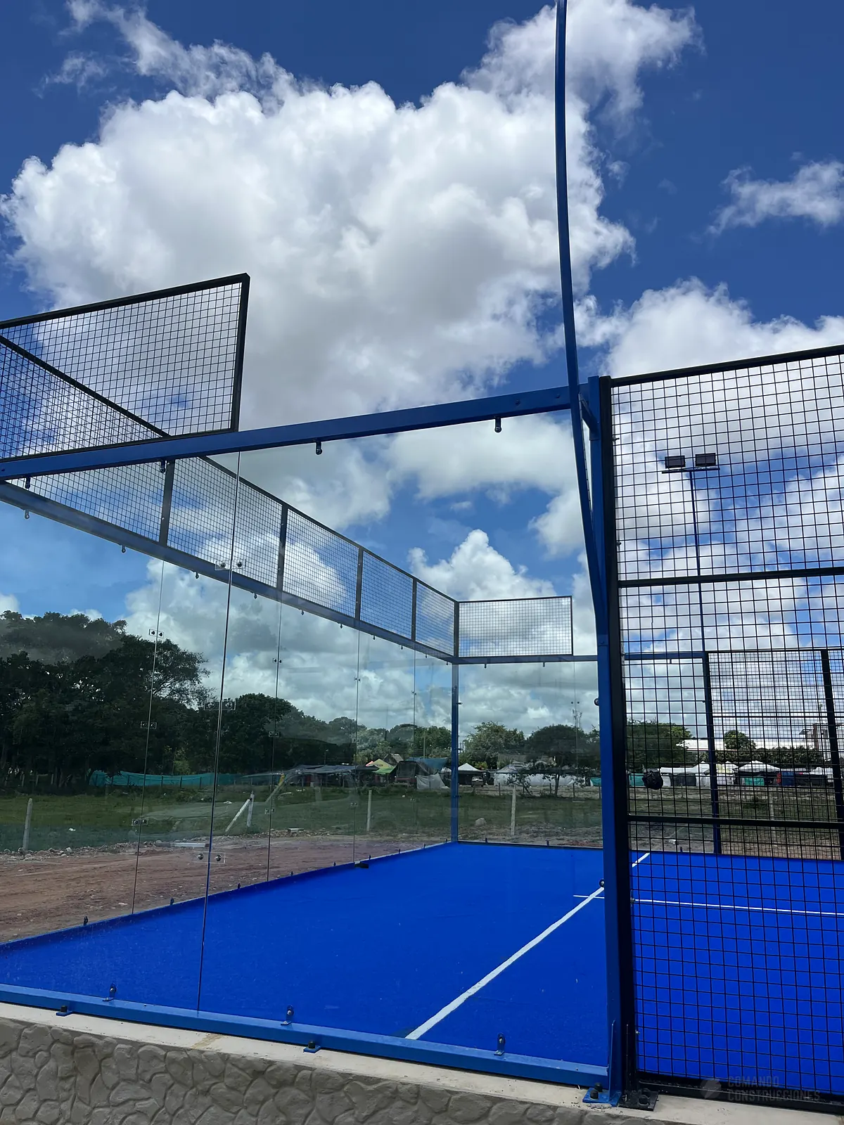 Vista general de la cancha de pádel de Padel Club Ebenezer en Tame